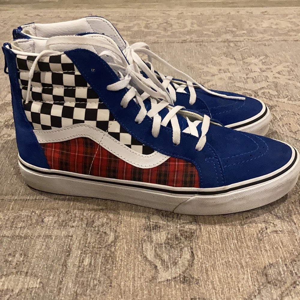 Plaid/Checkered high-top Vans